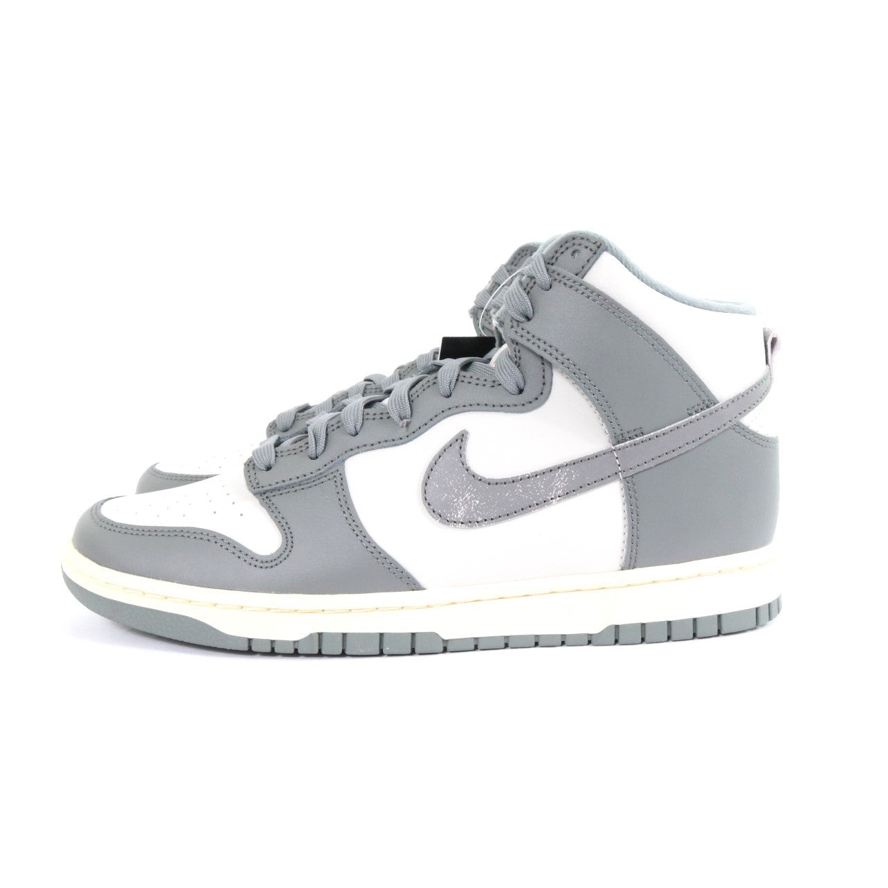 NIKE(ナイキ) Dunk High Retro SE Vintage Light Bone and Tumbled Grey