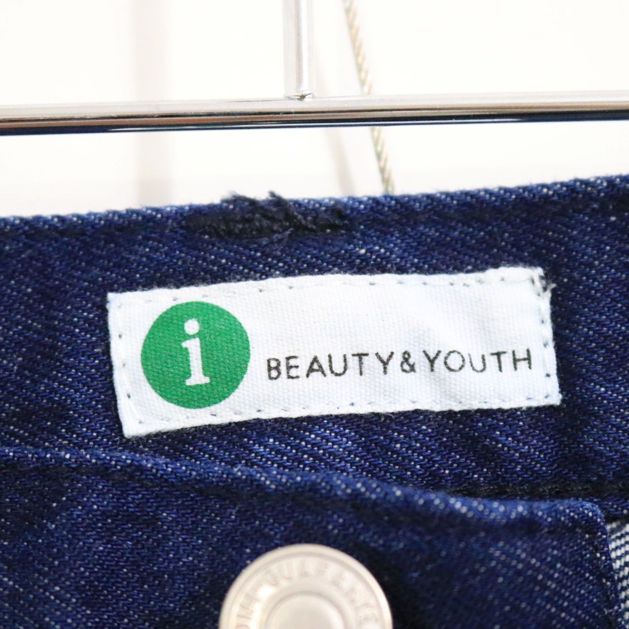 info. BEAUTY&YOUTH(インフォ ビューティーアンドユース)