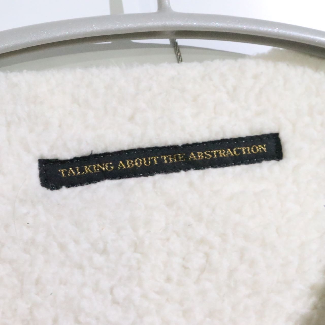 TALKING ABOUT THE ABSTRACTION(トーキングアバウトジアブストラクション)