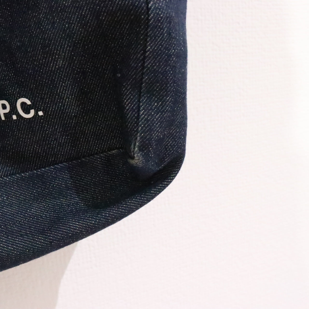 A.P.C.(アーペーセー) × jjjound(ジョウンド)