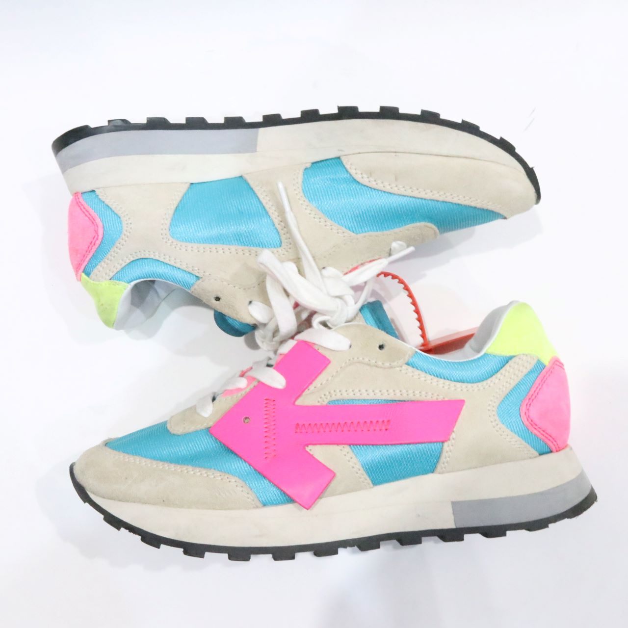 OFF-WHITE(オフホワイト)
