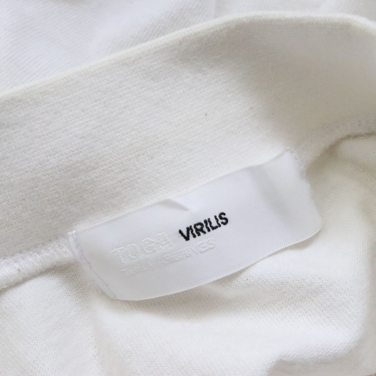 TOGA VIRILIS(トーガ ビリリース)
