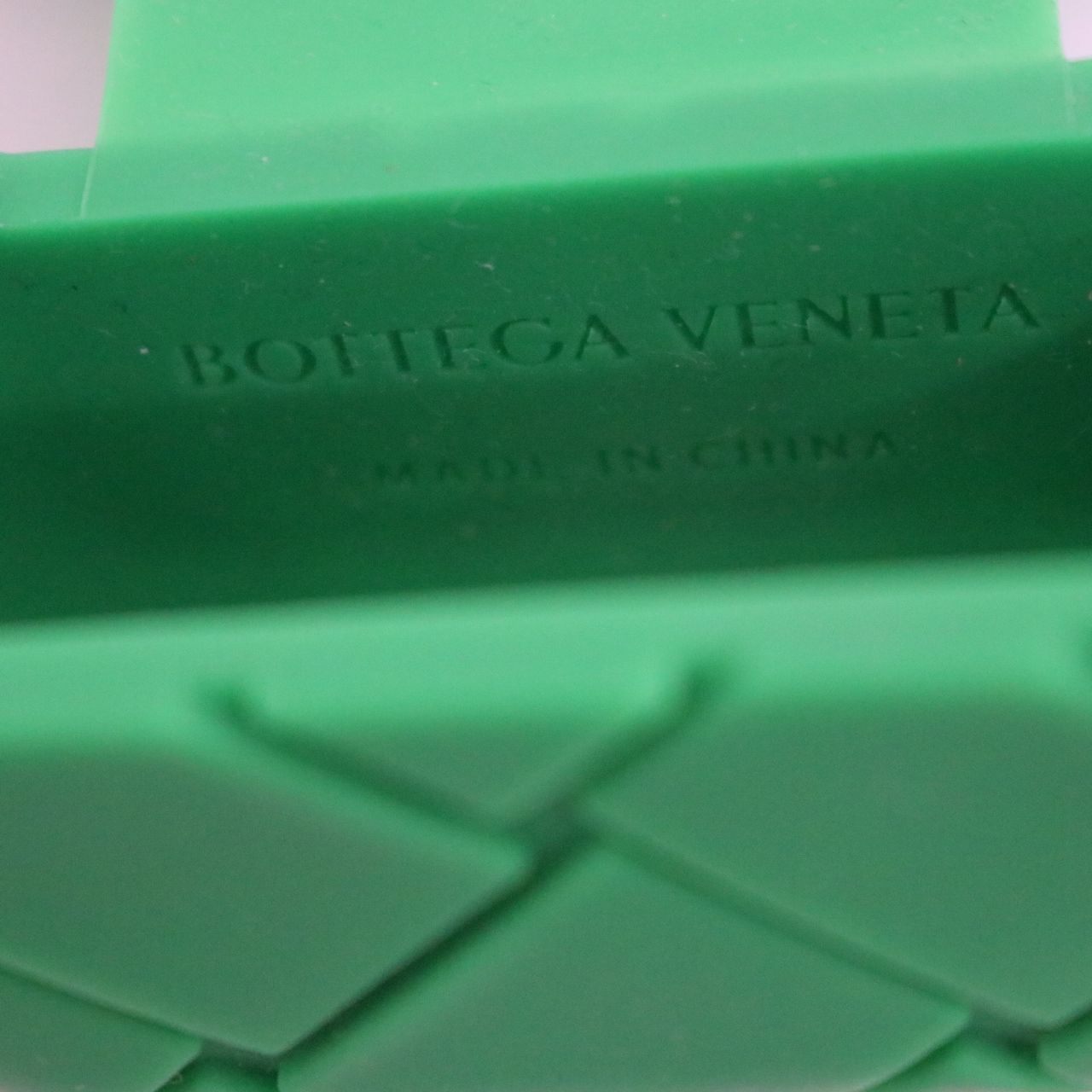 BOTTEGA VENETA(ボッテガヴェネタ)Airpods Pro case