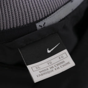 NIKE 00s | V-Neck Insulated Pullover "Black" (H40308EAG)