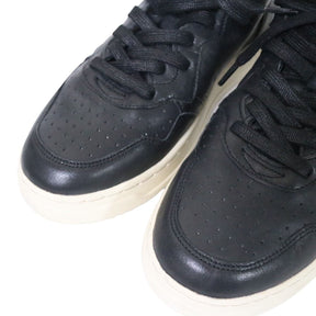 AUTRY(オートリ―) MEDALIST MID Sneakers