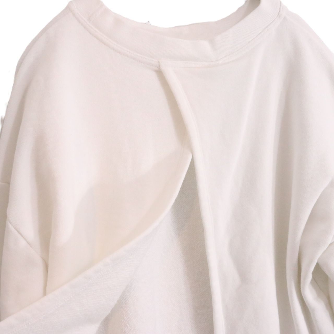 UNUSED(アンユーズド) Open Back Sweatshirt