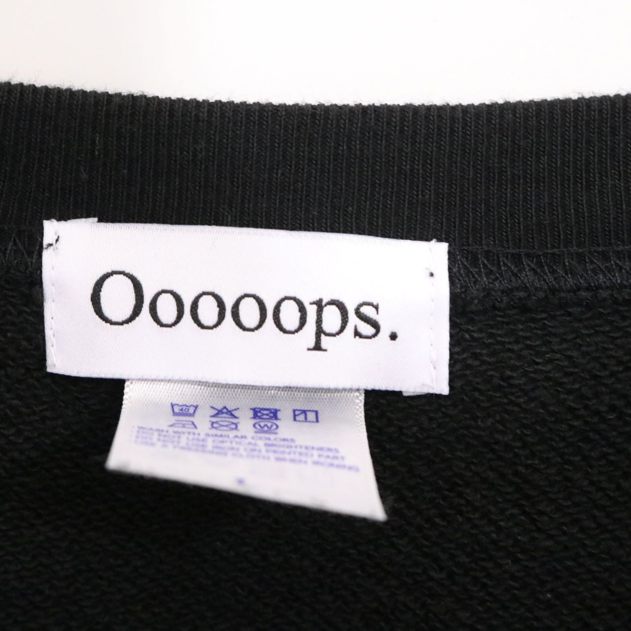 Ooooops.(ウープス) Logo Sweatshirt
