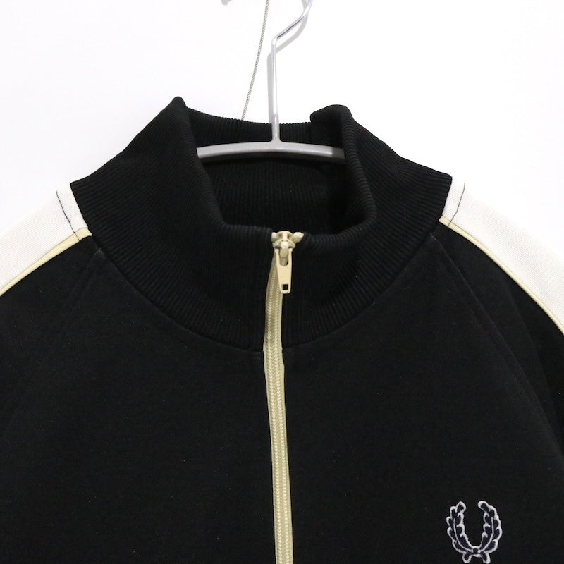 FRED PERRY | Taped Track Jacket "Black/White" (J1303)