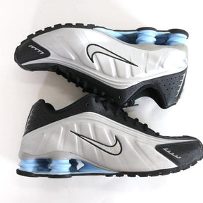 NIKE | SHOX R4 "Metallic Silver/Black" (HQ1988-004)