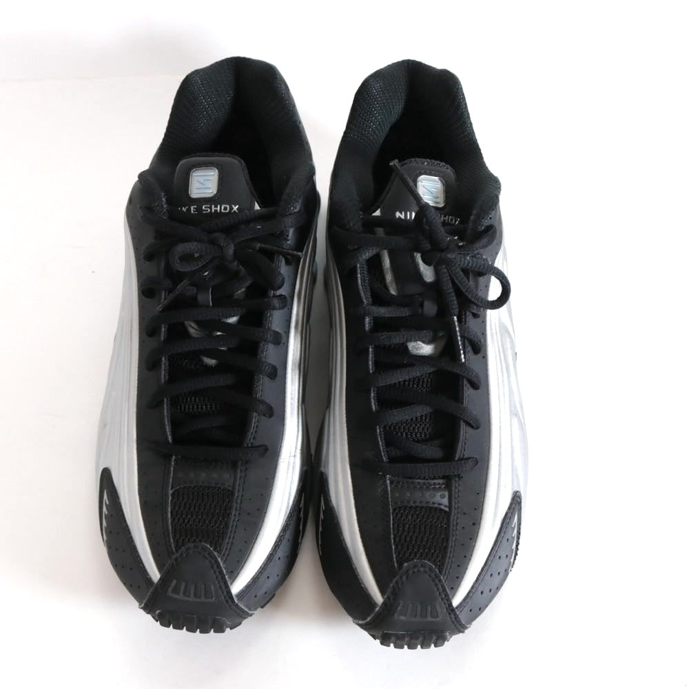 NIKE | SHOX R4 "Metallic Silver/Black" (HQ1988-004)