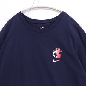 NIKE | NSW Worldwide S/S Tee "Navy" (DA8860-400)