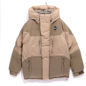 F.C.R.B. 25AW | FIELD DOWN PARKA "Beige (FCRB-252020)