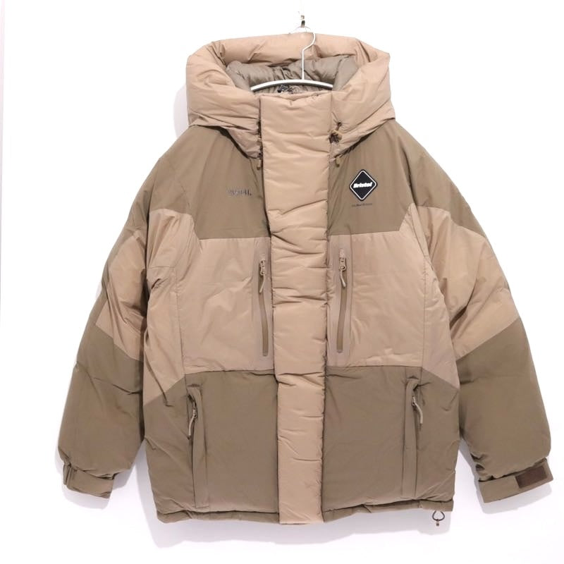 F.C.R.B. 25AW | FIELD DOWN PARKA "Beige (FCRB-252020)