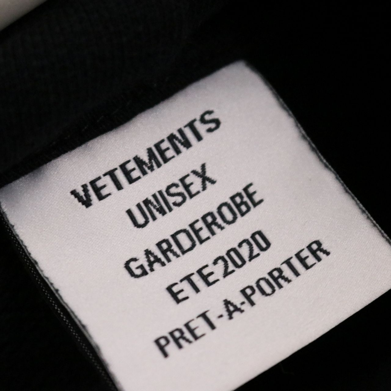VETEMENTS(ヴェトモン) 20ss Food Delivery Label Hoodie