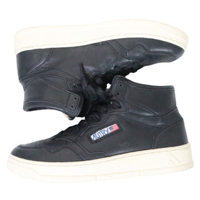 AUTRY(オートリ―) MEDALIST MID Sneakers