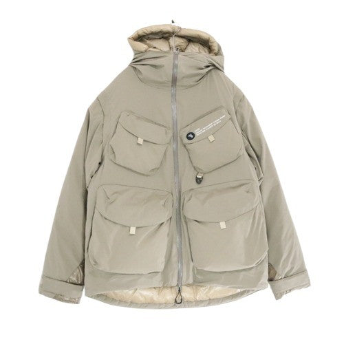 CMF OUTDOOR GARMENT 22AW | Lotus Down L7 Jacket "Beige" (CMF2202-J03C)