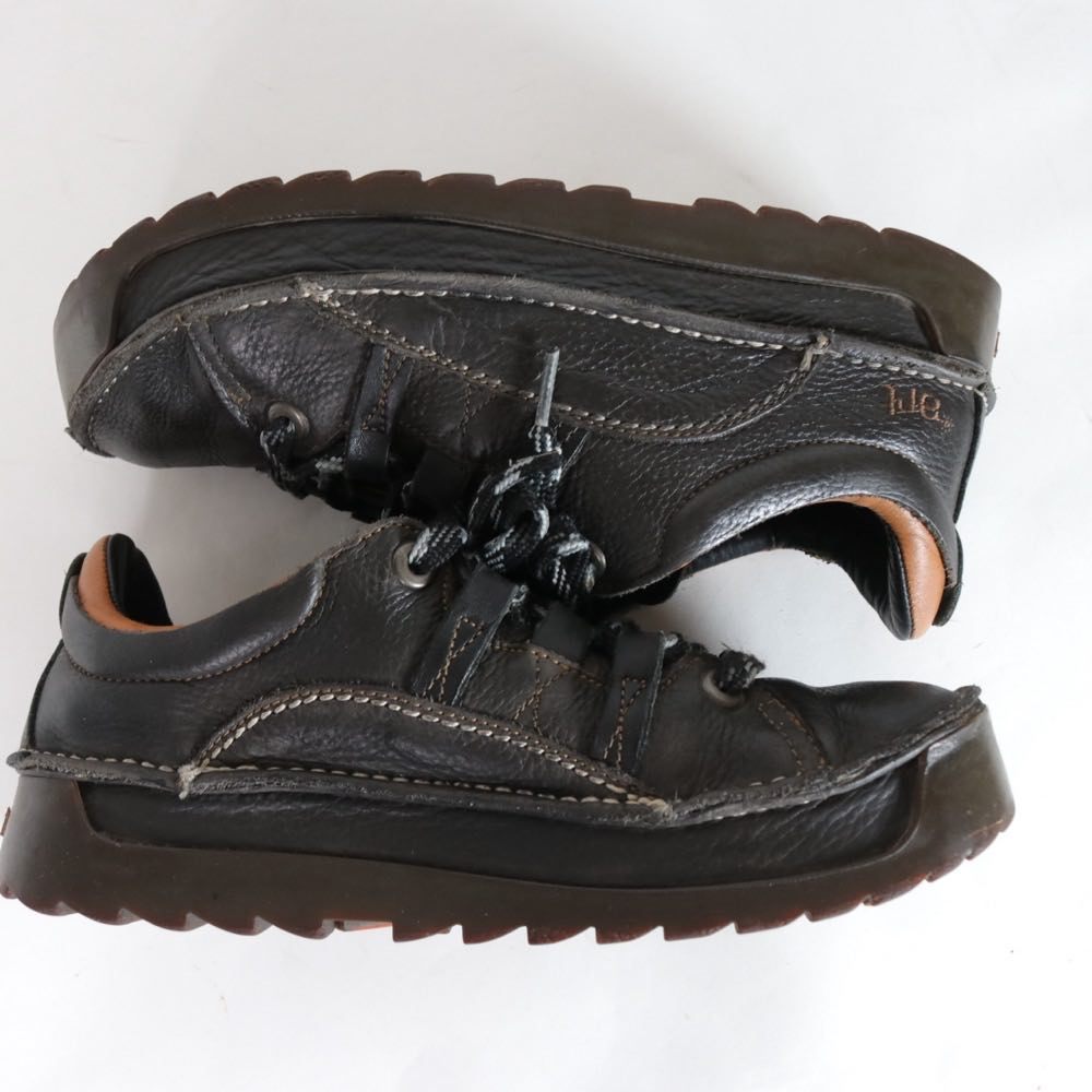 The Art Company | 0590 SKYLINE "PLEASANT BLACK" (0590)