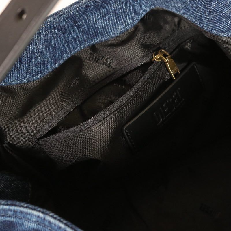 DIESEL 26SS | Denim Handbag "Washed Blue / Oval D" (X10729 P9152 H8648)