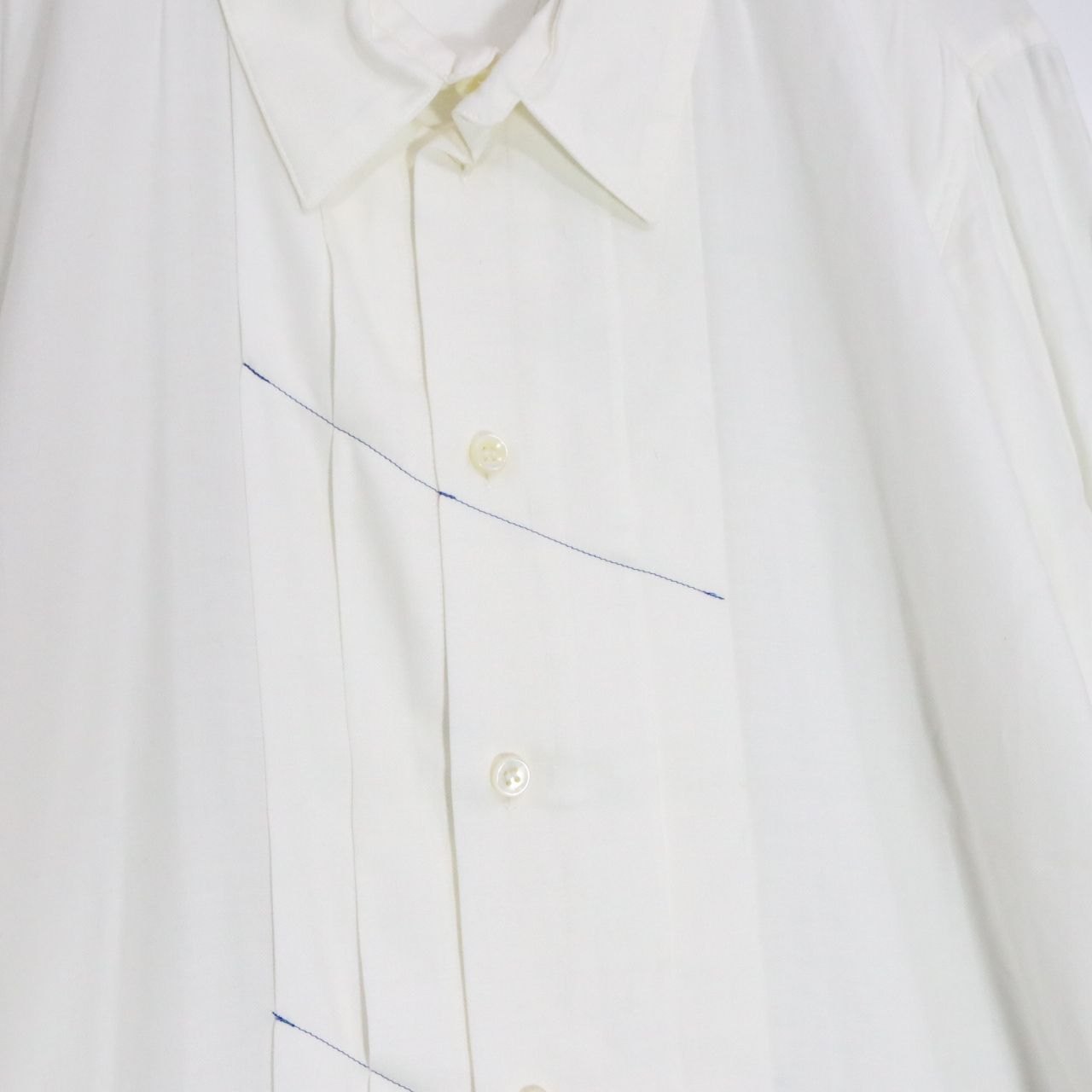 JUN OKAMOTO (ジュンオカモト)20aw 真っ白な雪の中に咲いた花みたいな色のシャツ