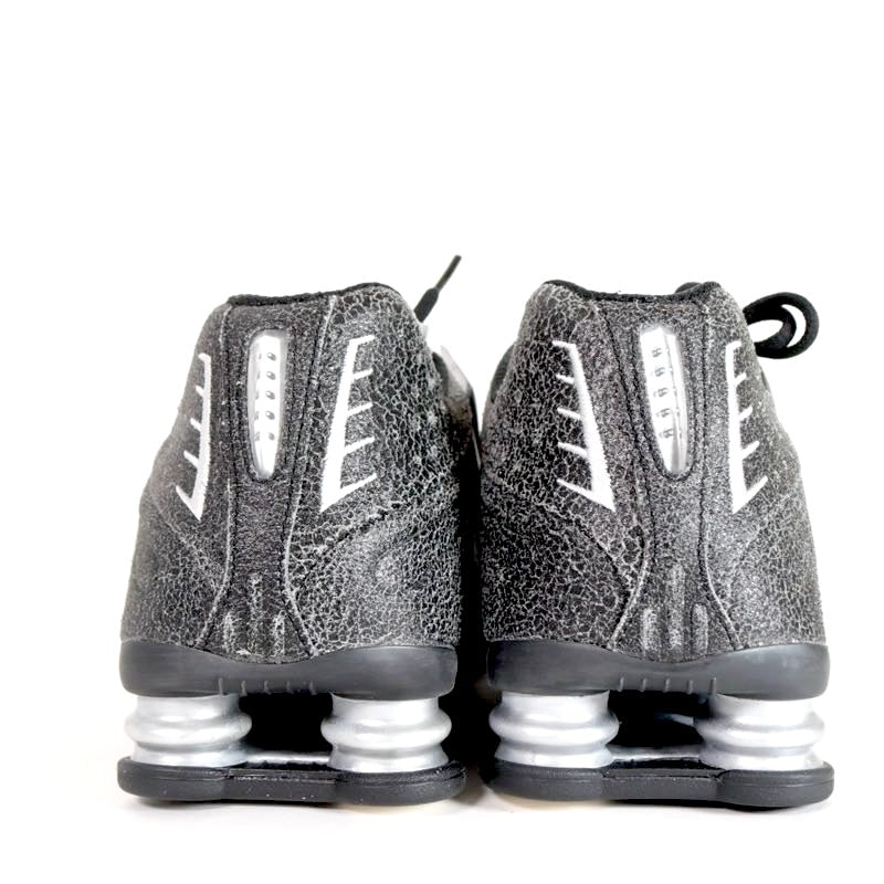 NIKE 26SS | SHOX R4 "Distressed Leather / Black Metallic Silver" (IO4544-002)