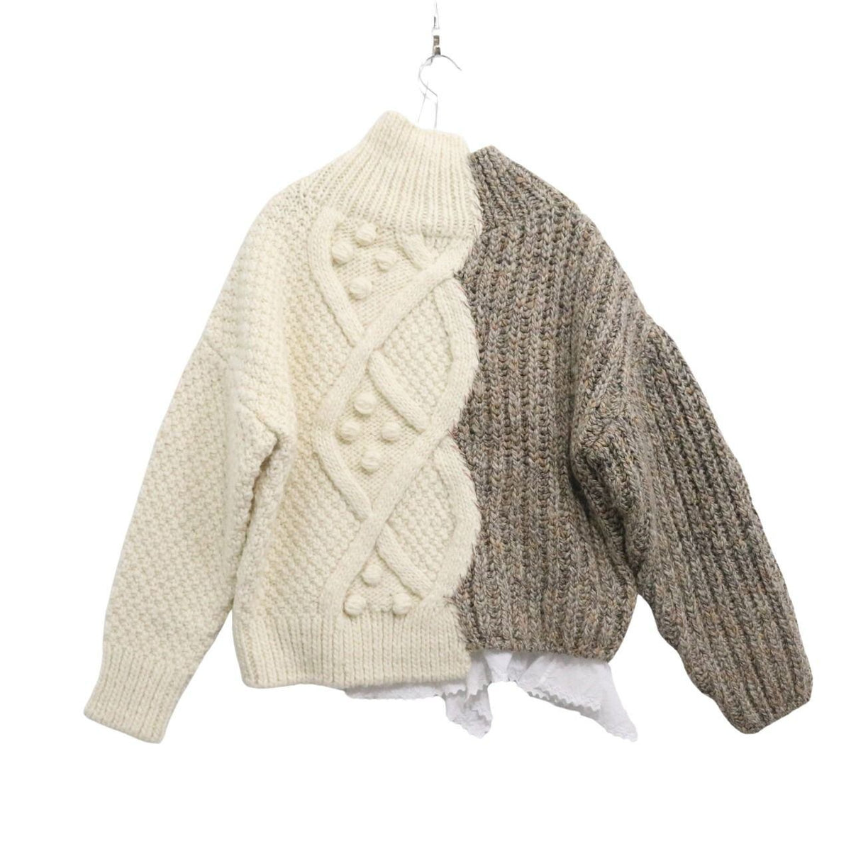 GASA(ガサ)23AW 戯れ レース付きアシメトリーセーター