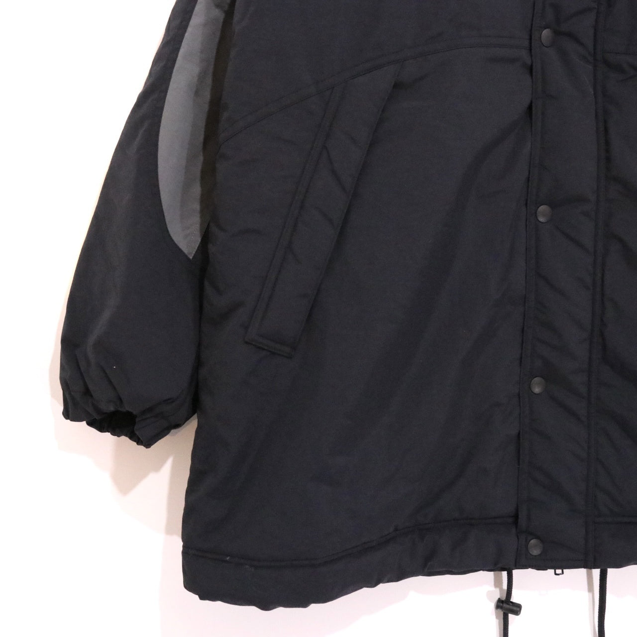 The Ennoy Professional 25AW | PADDED NYLON BENCH COAT "Black" (AW25BRENJK06LP)