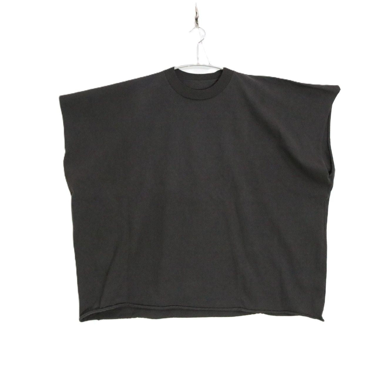 YEEZY(イージー)GOSHA ONE BOX TEE
