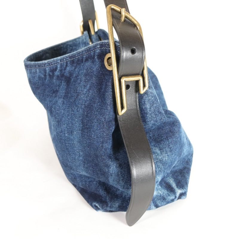DIESEL 26SS | Denim Handbag "Washed Blue / Oval D" (X10729 P9152 H8648)