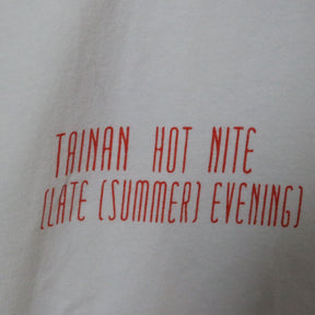 KAKUOZAN LARDER(カクオウザンラーダー) 台南熱夜 晩の夏 T-Shirt