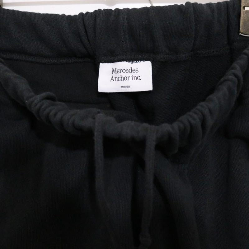 Mercedes Anchor Inc. | Sweatpants "Black / Zipper Pockets"