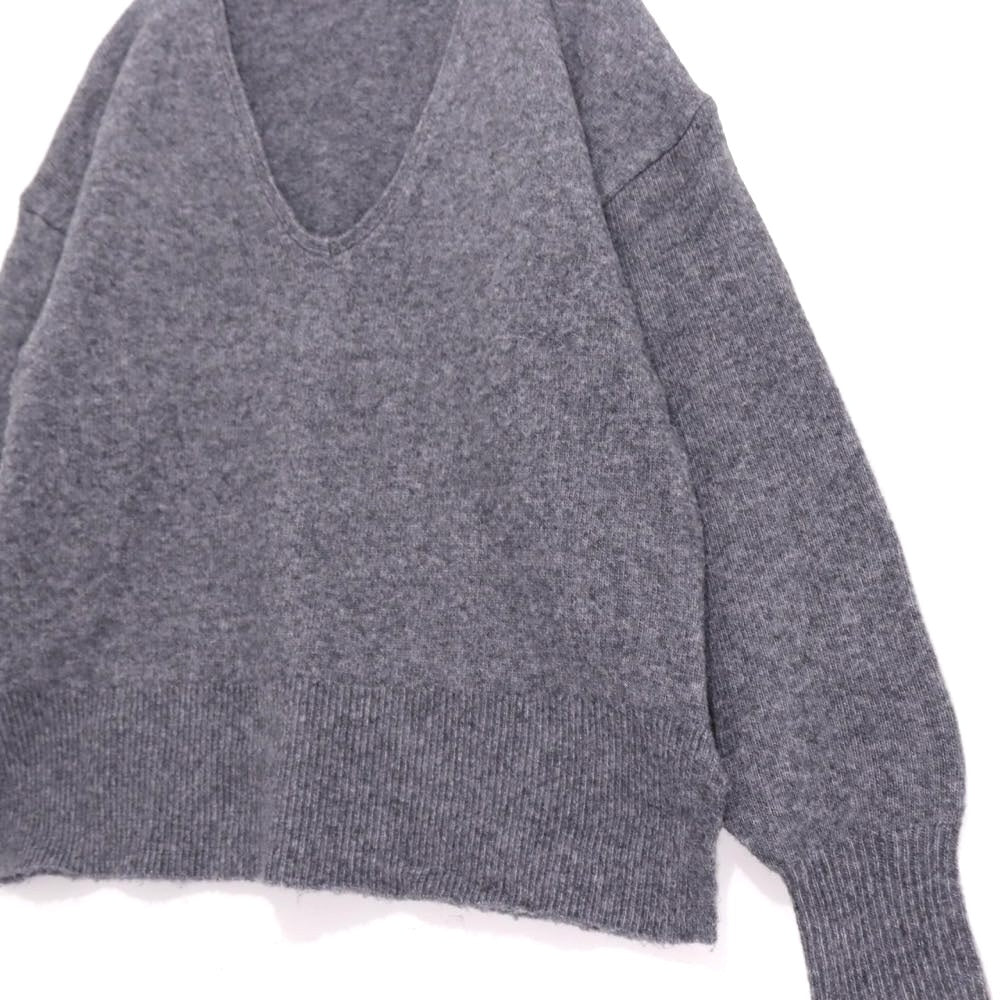 Discoat 24AW | Melange Yarn Deep V Pullover "Gray" (DCZ10A2305A0001)