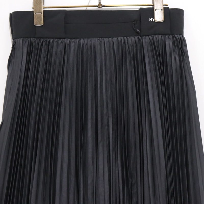 THE NORTH FACE × HYKE | Tec Pleated Skirt "Black" (NBW493HY)