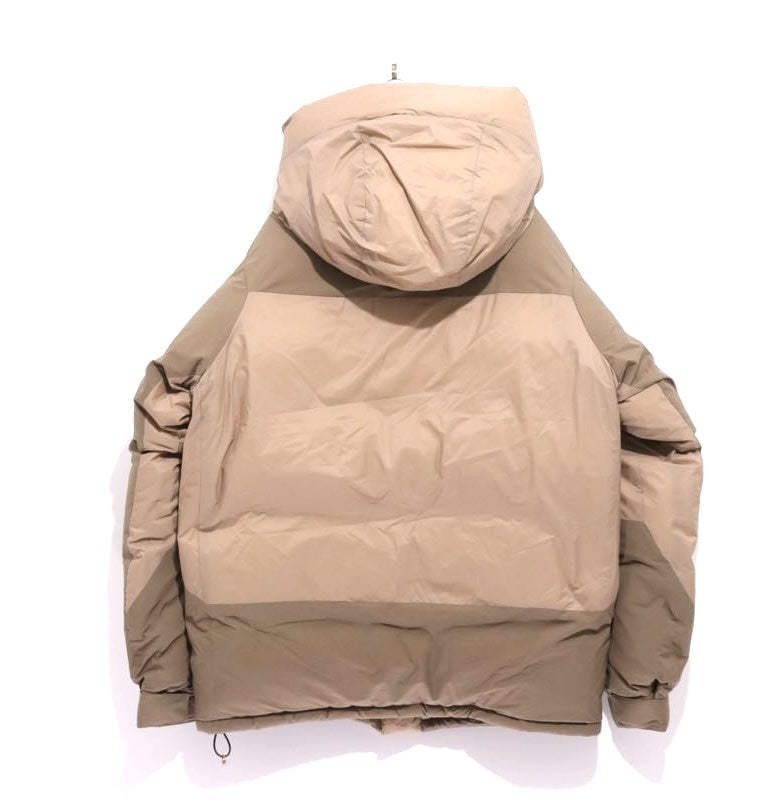 F.C.R.B. 25AW | FIELD DOWN PARKA "Beige (FCRB-252020)