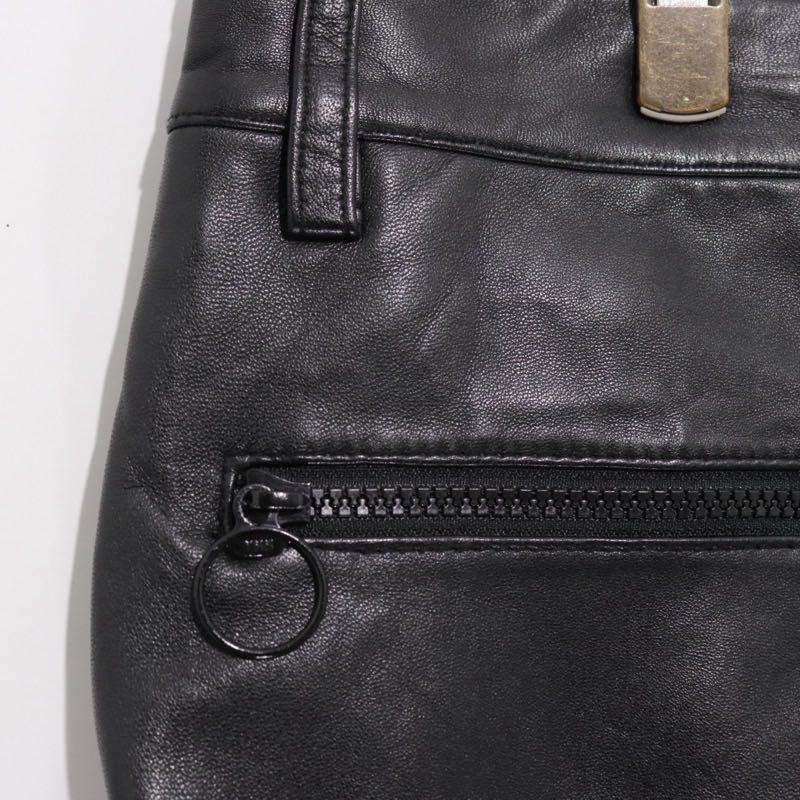 SASQUATCHfabrix. 11AW | Leather & Quilting Switching Shorts "MODERN NINJA" (113-31-1123)