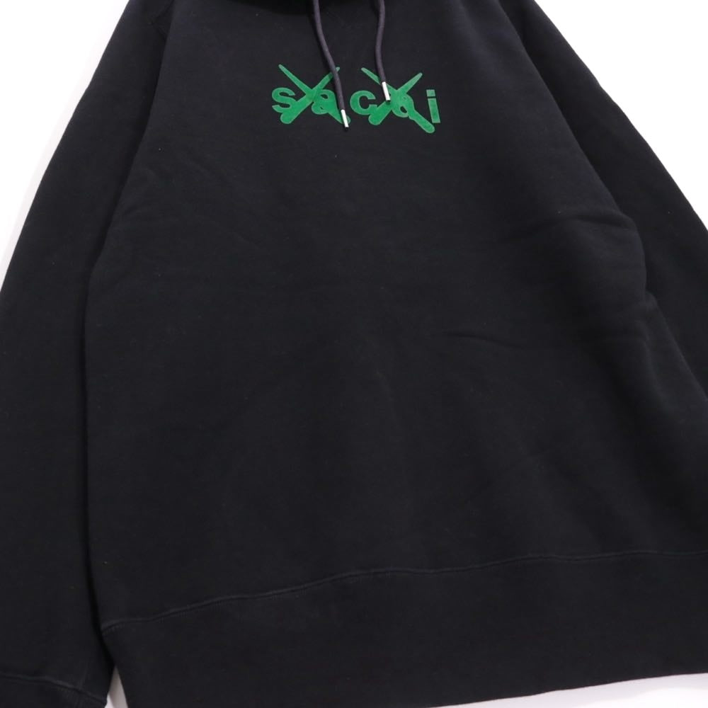 sacai × KAWS 21SS | Flock Print Hoodie "Black/Green" (21-0286S)