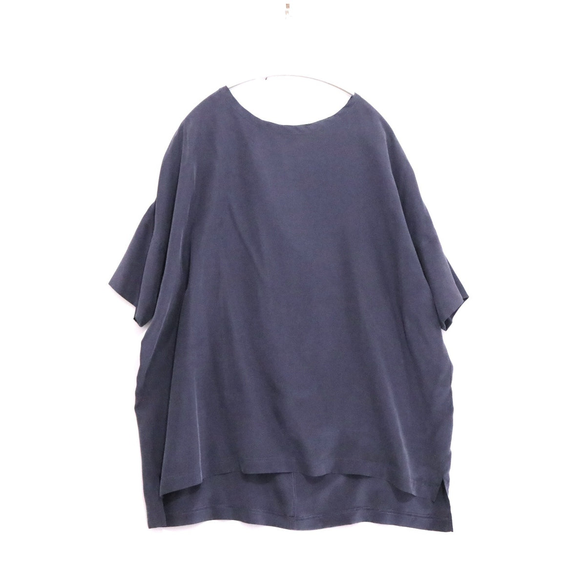 moncao | Washable Silk Drop Tail Crew Neck T-shirt "Navy"