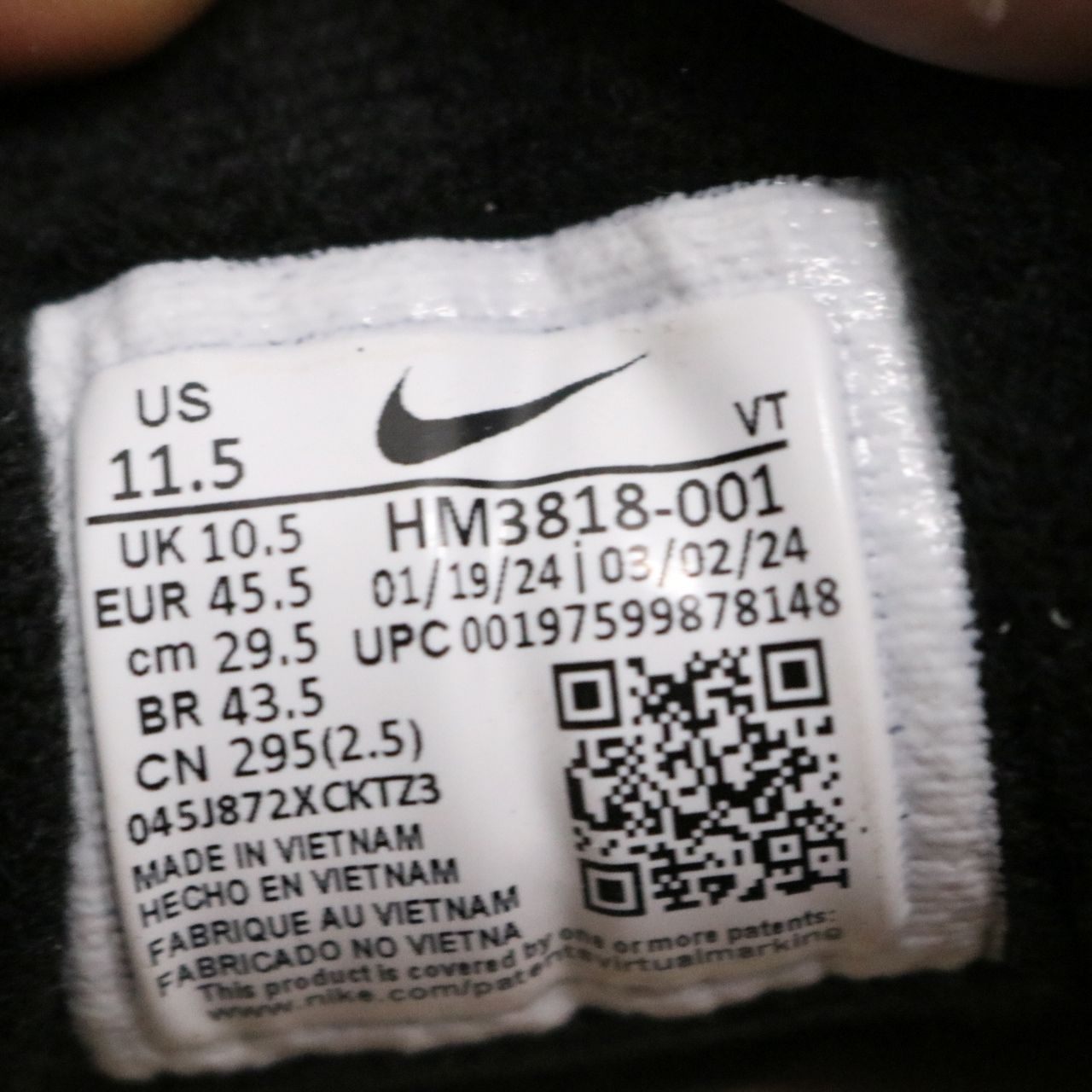 NIKE(ナイキ)Air Safari Electric "Black and Monarch"