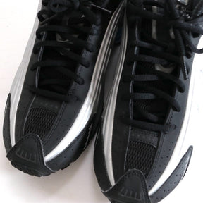 NIKE | SHOX R4 "Metallic Silver/Black" (HQ1988-004)