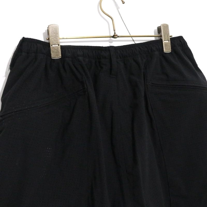 CMF OUTDOOR GARMENT 25SS | Bug Shorts "Black" (CMF2501-P15C)