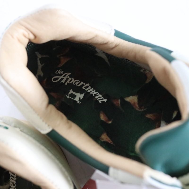 the Apartment × New Balance 2023 | 576 "Off White" (OU576AME)