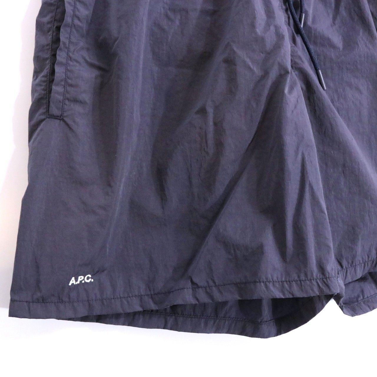 A.P.C.(アーペーセー) × jjjound(ジョウンド)