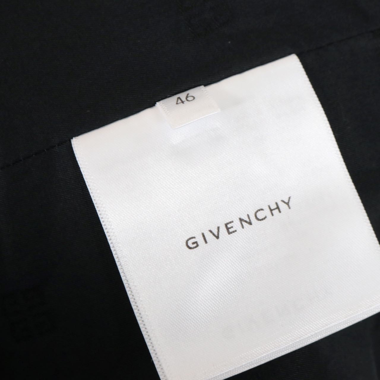 GIVENCHY(ジバンシー)