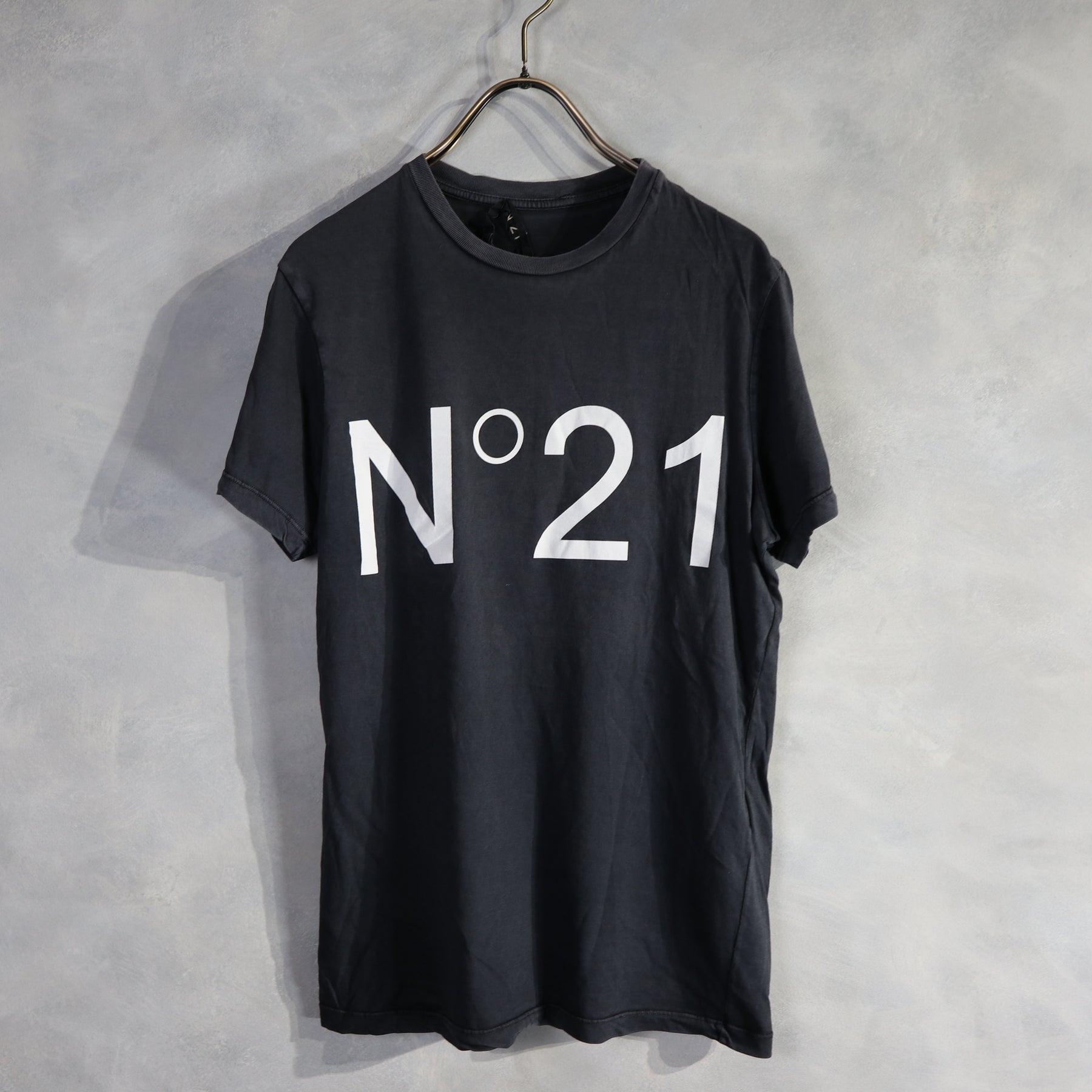 Tシャツ/カットソー【新品・未使用】N°21 MILANOロゴ リボンディテール Tシャツ